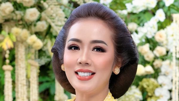 Potret Soimah di Prosesi Siraman Anak, Anggun Berkebaya Kuning & Sanggul