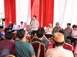 Serap Keluhan Nelayan di Lamtim, Gibran Janji Tindaklanjuti Soal Solar-Izin Armada