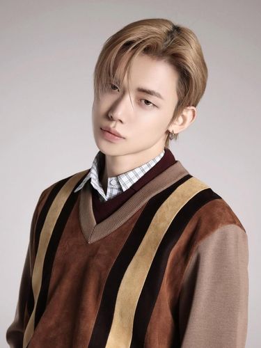 Yeonjun TXT sebagai Friends of the House Miu Miu