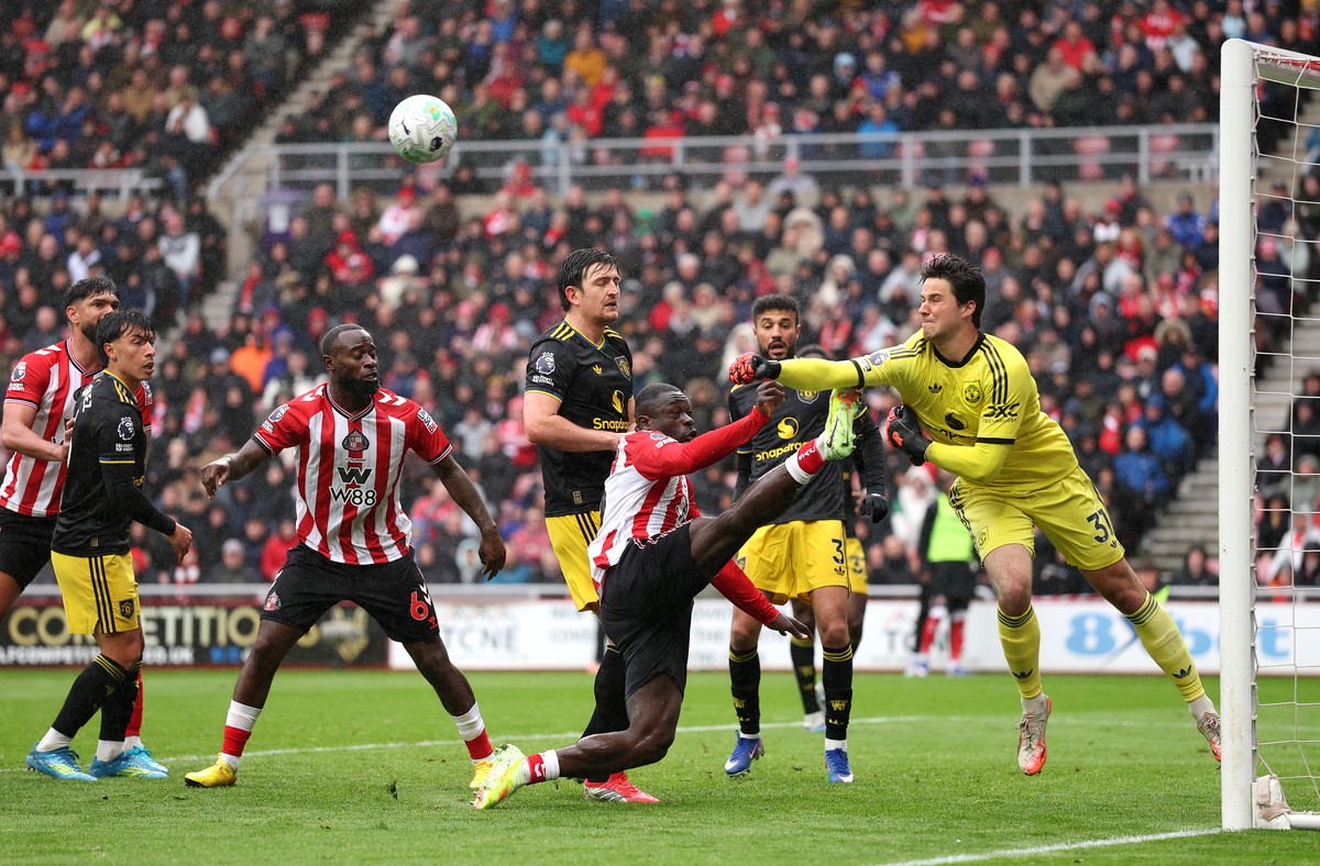 Laga Sunderland vs MU berakhir imbang tanpa gol. (Foto: Getty Images/Stu Forster)