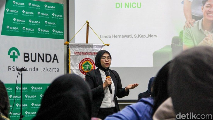 Edukasi Perawatan Bayi Prematur Peringati International Nursing Day Sejumlah suster/perawat mengikuti seminar keperawatan dalam rangka International Nursing Day Event 2026 di Ruang Auditorium Lantai 8 RSU Bunda Jakarta, Sabtu (9/5/2026). Seminar tersebut mengangkat tema “Optimalisasi Tumbuh Kembang Bayi Prematur Melalui Intervensi Dini”.
