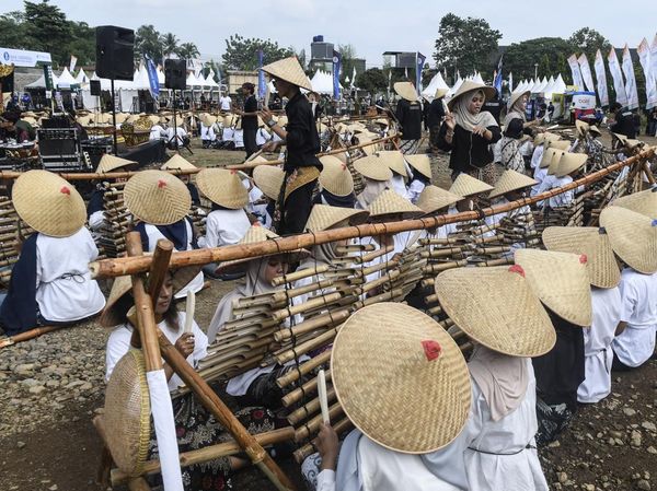 Festival Calung Renteng Jadi Ajang Pelestarian Budaya Lokal