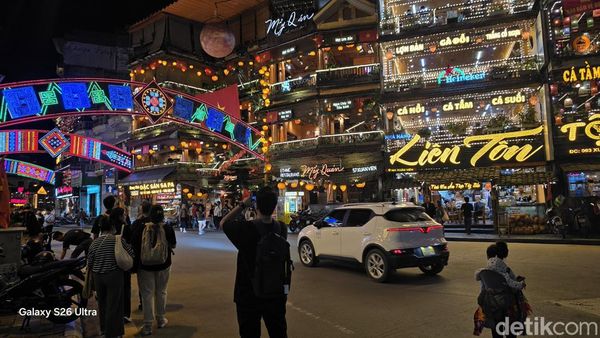 Hasil Kamera Galaxy S26 Ultra Taklukkan Malam Berkabut Sapa & Hanoi