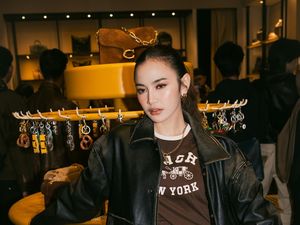 Video: Mahalini ke Acara Coach Pakai Jaket Usang, tapi Tetep Slay!