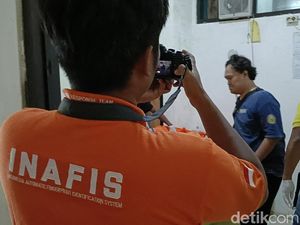 Pria Itu Bergeming Saat Klakson KA Berbunyi, Jenazahnya Ditemukan Warga
