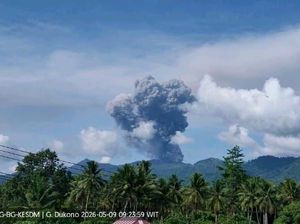 Mengenal Gunung Dukono di Maluku Utara yang Berstatus Waspada-Aktif Erupsi