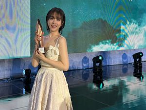 Park Bo Young Aktris Terbaik di Baeksang Awards, Saingi Yoona-Kim Go Eun