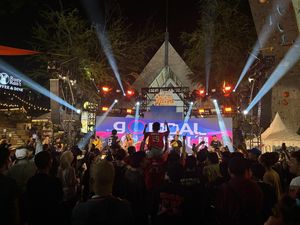 Video: Hebohnya Jakmania Nyanyi Bareng di Pencanangan HUT ke-499 DKI