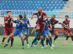 Super League: Kebobolan Lagi, PSM Tertinggal 0-3 dari Arema FC