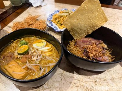 Kenyal Mulur! Sarapan Bakmi Daging Asap di Perumahan Grand Wisata
