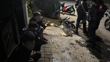 Brimob Polda Metro Gagalkan Balap Liar di Tangsel, Sejumlah Remaja Diamankan