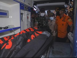 Jasad 2 WN Singapura di Gunung Dukono Ditemukan Berpelukan