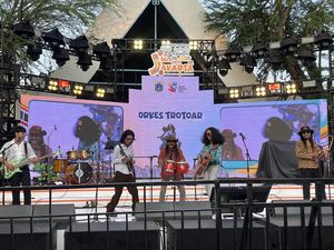 Pencanangan HUT Jakarta Ke-499, Warga Antusias Ramaikan Konser Jagat Suara