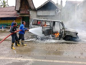 Mobil Modifikasi Tangki BBM Terbakar Dekat SPBU Toraja Utara, Sopir Kabur