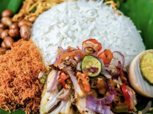 Murah! 8 Nasi Jinggo di Bali dengan Lauk Komplet Mulai Rp 5 Ribuan