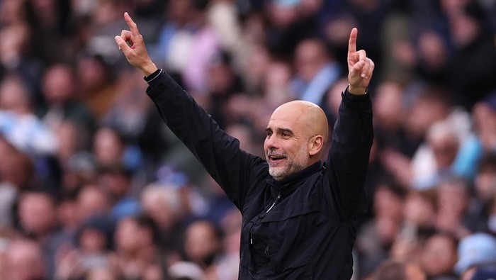 MANCHESTER, ENGLAND - MAY 09: Pep Guardiola, Manager of Manchester City, celebrates during the Premier League match between Manchester City and Brentford at Etihad Stadium on May 09, 2026 in Manchester, England. (Photo by Naomi Baker/Getty Images)