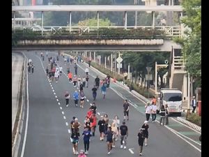 Video Melihat Car Free Day Perdana di Rasuna Said