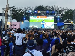 Euforia Bobotoh Pecah di The Park Jabar Usai Persib Tundukkan Persija 2-1