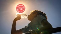 Banyak Minum, Kulit Makin Glowing? Ada Benarnya, Begini Teorinya
