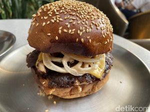 Video: Tobs Joint Burger di Pesanggrahan, Rekomendasi Burger Rumahan yang Lezat