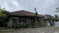 img-title