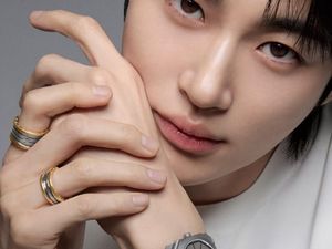 Byeon Woo Seok Jadi BA BVLGARI, Pakai Jam Tangan Super Tipis Rp 361 Juta