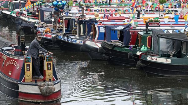 Canalway Cavalcade Rayakan Warisan Kanal Bersejarah Inggris