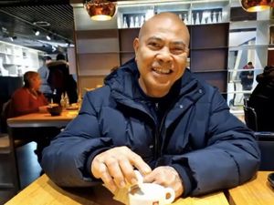 Potret Chef Henry Alexie Bloem, Anak dari Pencipta Nasi Jinggo di Bali