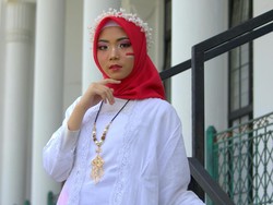 6 Ide Kebaya Perpisahan Sekolah Hijab dan Non-Hijab Kekinian, Cantik, & Elegan