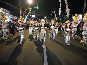 Ribuan Warga Antusias dengan Gelaran Kirab Budaya Napak Tilas Padjadjaran