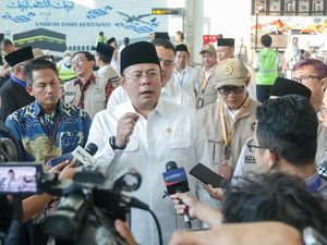 Video: DPR Minta Pemerintah Angkat Guru Honorer Jadi ASN Secara Bertahap
