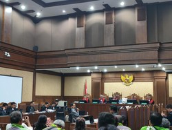Jaksa Protes Pertanyaan Tak Relevan, Pengacara Nadiem: Izin Ketawa, Majelis