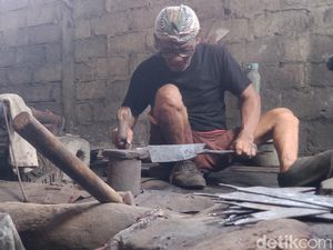 Jelang Idul Adha, Perajin Pisau di Kranggan Klaten Panen Cuan 