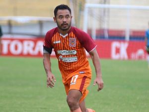 Ponaryo Astaman, Legenda Hidup Sepak Bola dari Kalimantan Timur