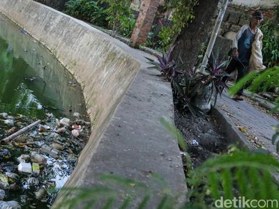 Situ Pladen Depok Kotor dan Tak Terawat, Warga Prihatin