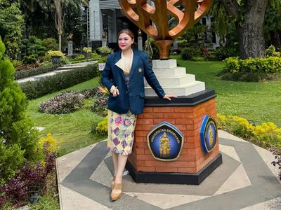 Vicky Shu Lanjut S2, Belajar Wawasan Pertahanan Nasional