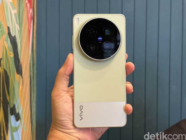 Vivo X300 Ultra