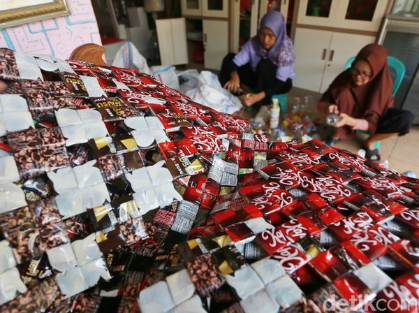Warga Jakarta Mulai Wajib Pilah Sampah dari Rumah