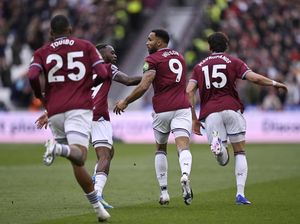 Siapa Bakal Degradasi, West Ham atau Tottenham?