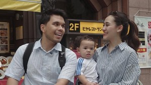 Potret Aaliyah Massaid Liburan ke Jepang Sambil Momong Anak, Tetap Stylish