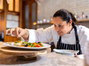 6 Istilah Rahasia yang Sering Digunakan di Dapur Restoran, Ada Apa Saja?