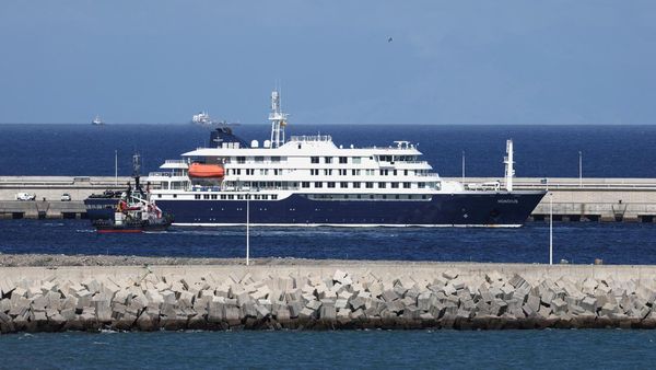 Kapal Pesiar Terdampak Hantavirus Melanjutkan Pelayaran ke Belanda
