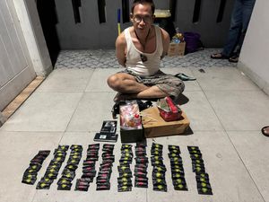 Bareskrim Bongkar Puluhan Vape Narkoba di Tangerang, Kurir Ditangkap
