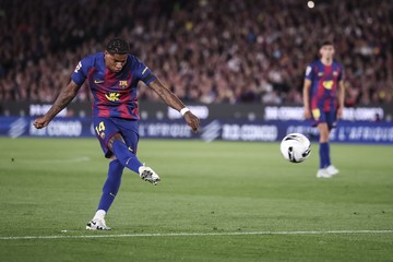 Rashford Nggak Niat Cetak Gol Free Kick Indah ke Gawang Madrid