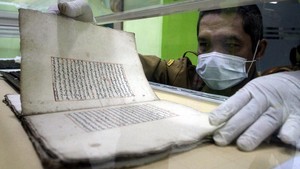 Naskah Kuno Berusia Ratusan Tahun di Malang Mulai Didigitalisasi