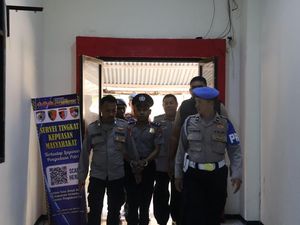 Oknum Polisi di Sorong Bacok Adik Ipar gegara Disindir Dipecat Tidak Hormat