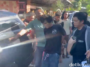 Video: Polisi Tangkap Pencuri Emas Senilai Rp 64 Juta di Makassar