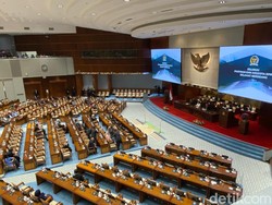 292 Anggota DPR Hadiri Pembukaan Masa Sidang, Tetapkan Pengganti Adies Kadir