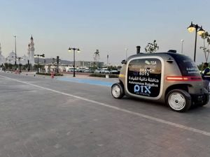 Saudi Uji Coba Bus Pintar Tanpa Sopir, Siap Angkut Jemaah di Masjid Quba