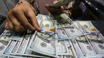 Dolar AS Hari Ini Ternyata Sempat Tembus Rp 17.900!
